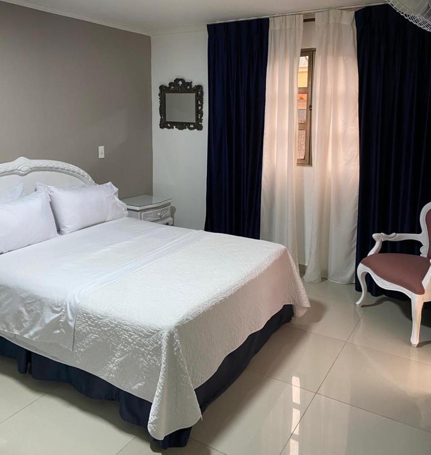 Hotel Suite Santa Rosa ซานตาโรซา เดกาบัล ภายนอก รูปภาพ