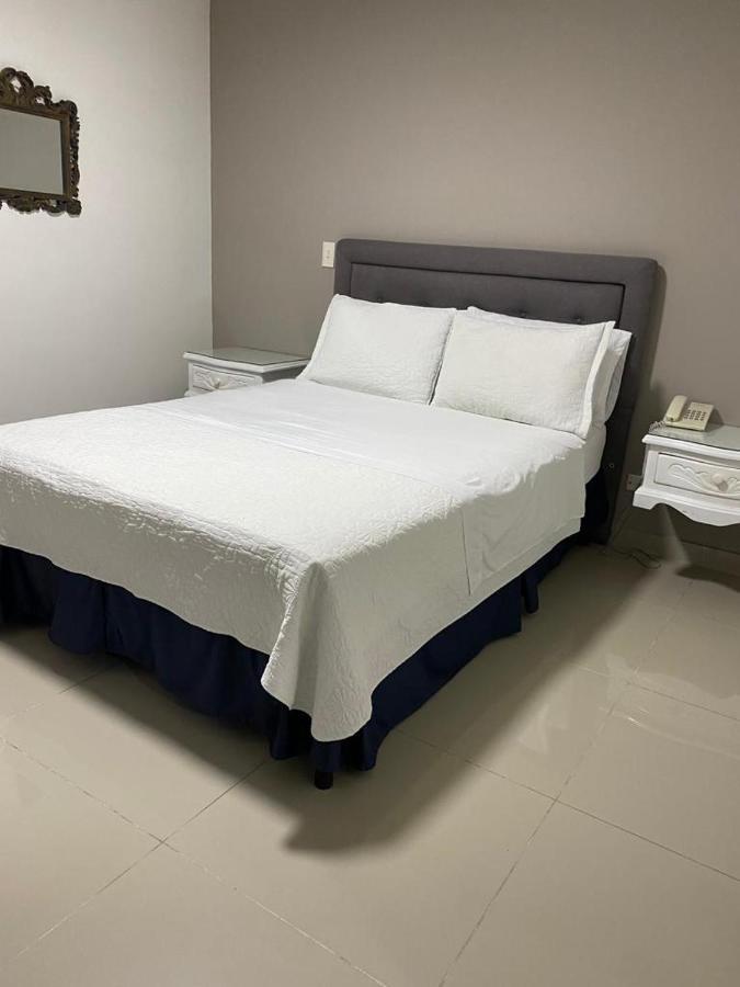 Hotel Suite Santa Rosa ซานตาโรซา เดกาบัล ภายนอก รูปภาพ
