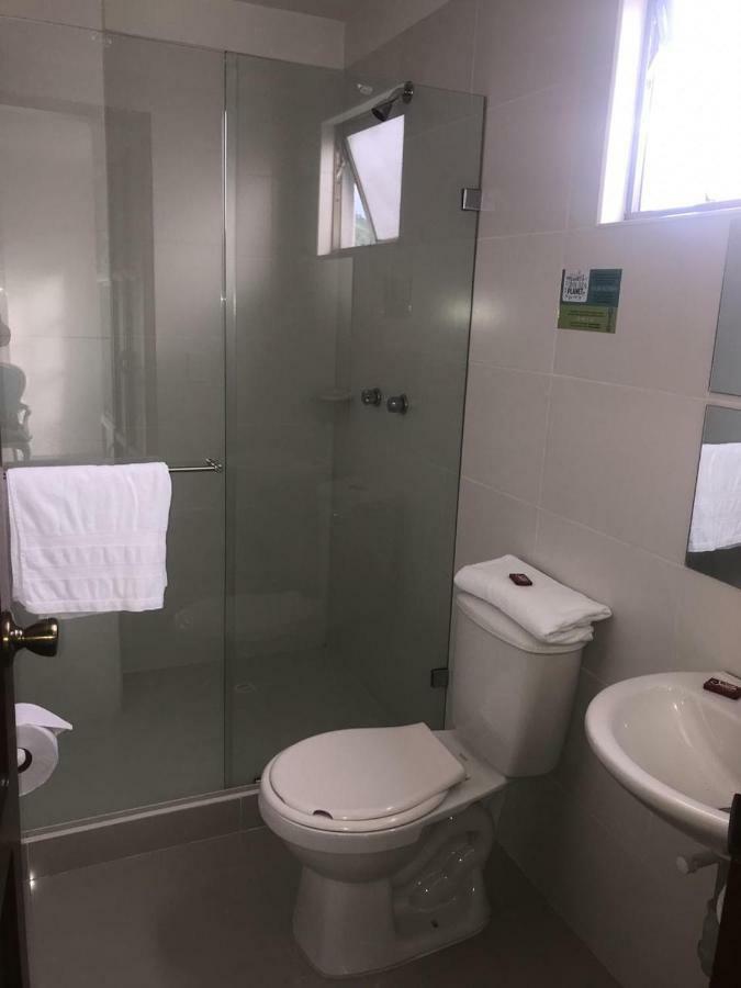 Hotel Suite Santa Rosa ซานตาโรซา เดกาบัล ภายนอก รูปภาพ